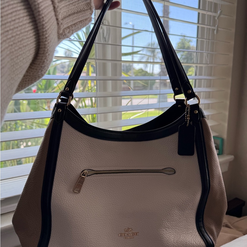 Coach Cream and Black Two-Tone Shoulder Bag